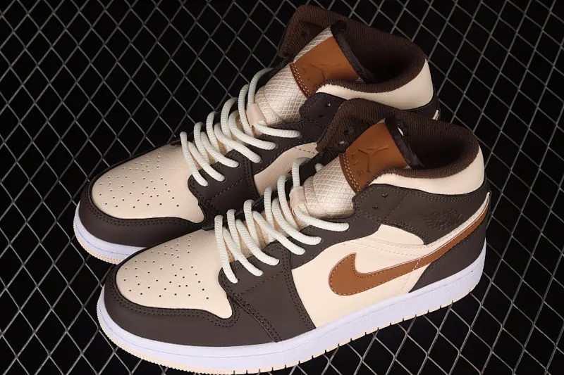 All categories Air Jordan Jordan series basketball shoes Air Jordan 1 Mid Z version Air Jordan 1 Mid AJ1 Joe 1 meter brown mid-top retro basketball shoes DO6699-200